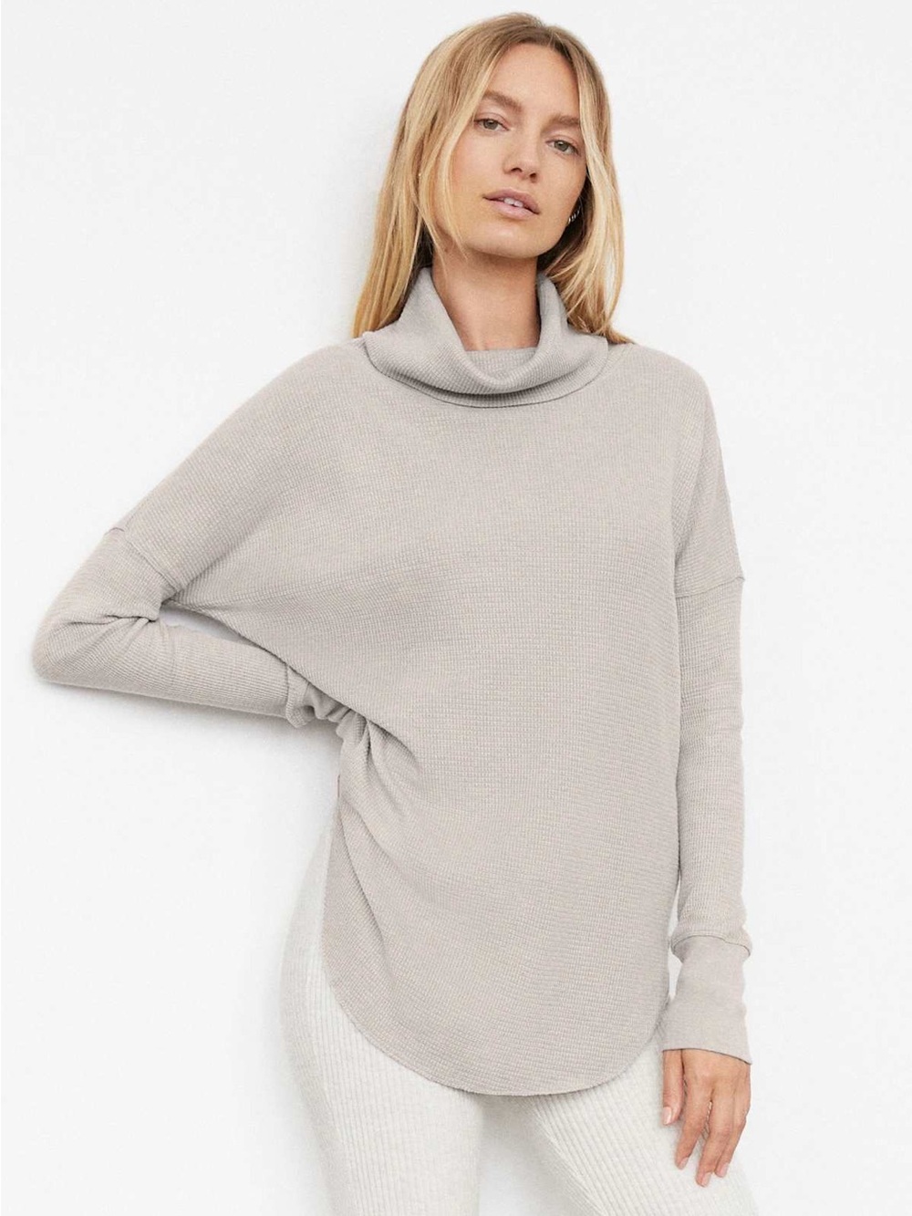 Aritizia waffle knit sweater
